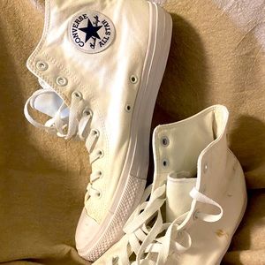 Mens white canvas high tops chuck tailor 2’s